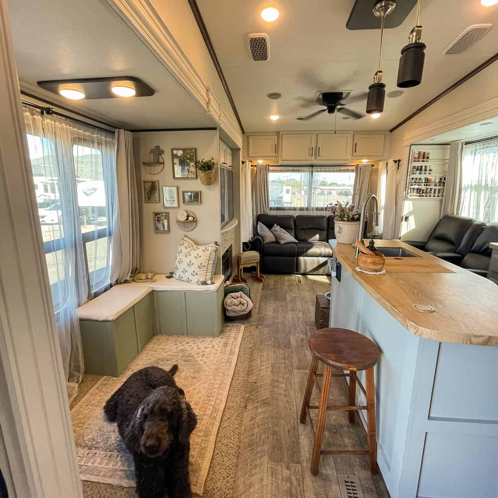 The center of the Matlock’s 2019 Jayco fifth wheel, featuring the L-shaped laundry bench on the left. (Image: Maggie Matlock)
