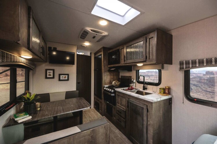 You won't bonk your head on the ceiling in a Venture Sonic trailer (Image: Venture)