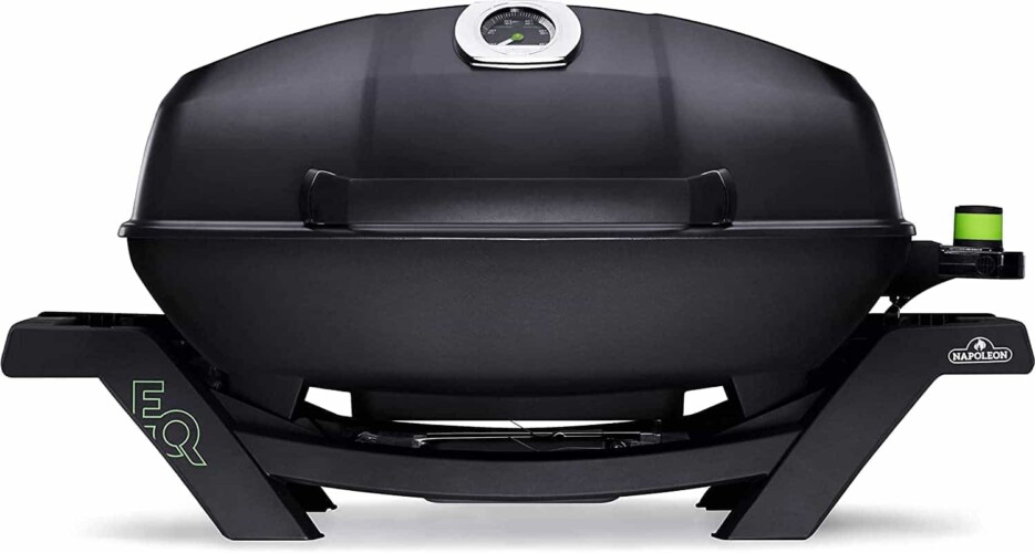 Napoleon Rogue® XT 425 Black Hood Propane Gas Grill with Infrared Side Burner (Image: Amazon)