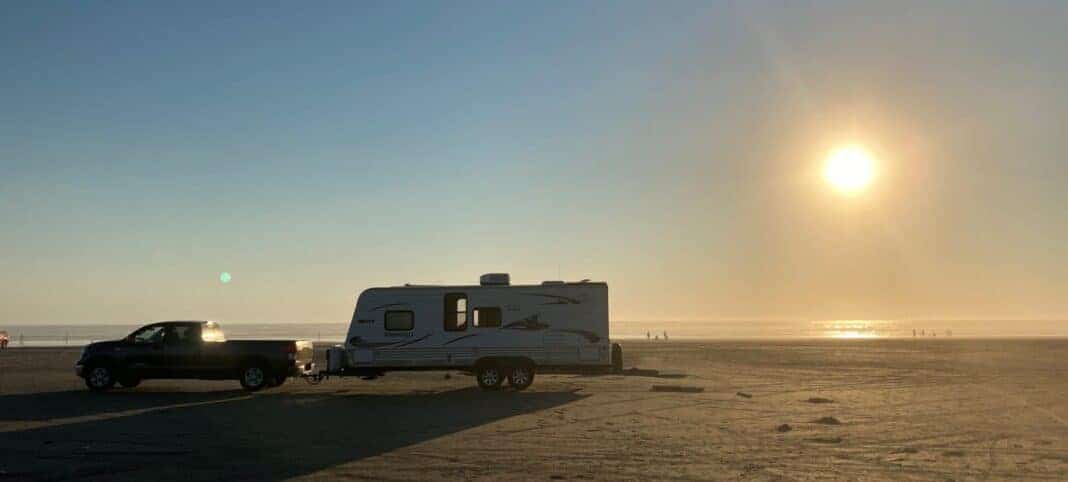 boondocking with RV batteries in summer heat (Image: Dave Helgeson)