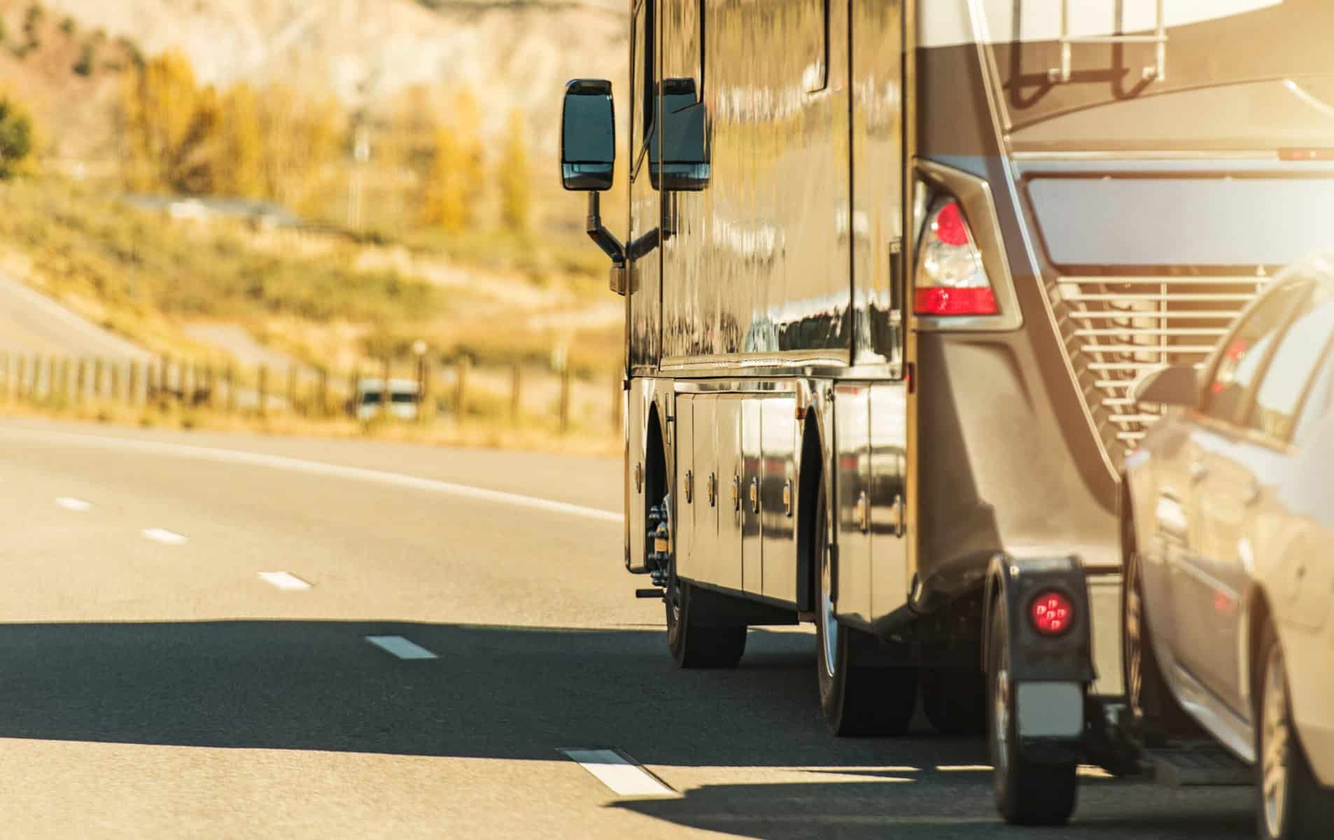 diesel pusher RV on the road (Image: Shutterstock)